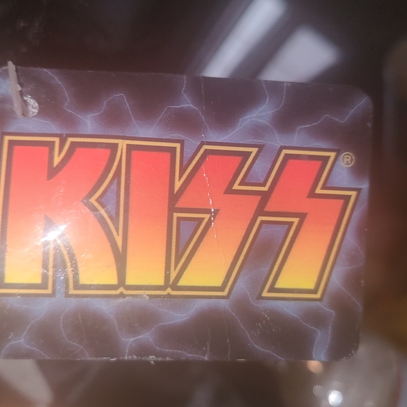 KISS Doll - Picture 5 of 16